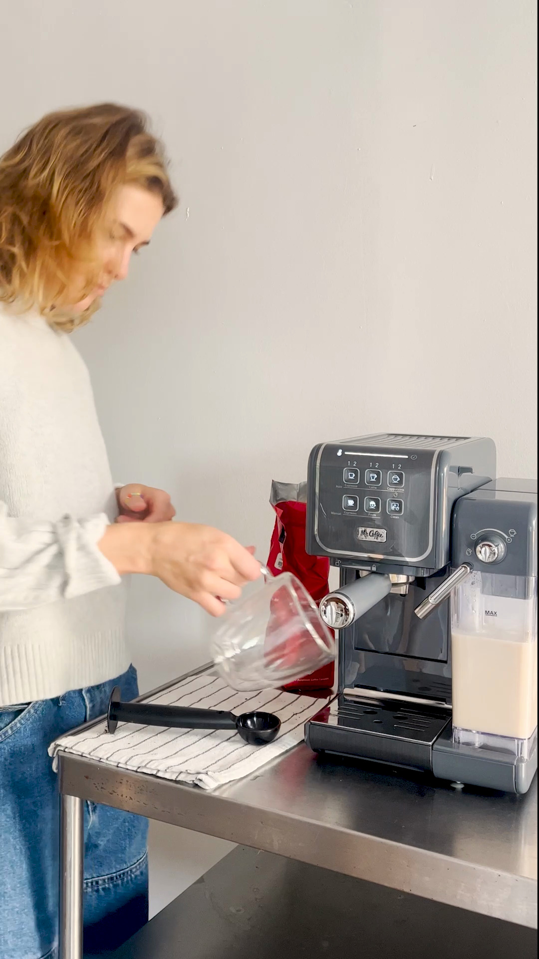 Mr. Coffee – Oat Milk Latte